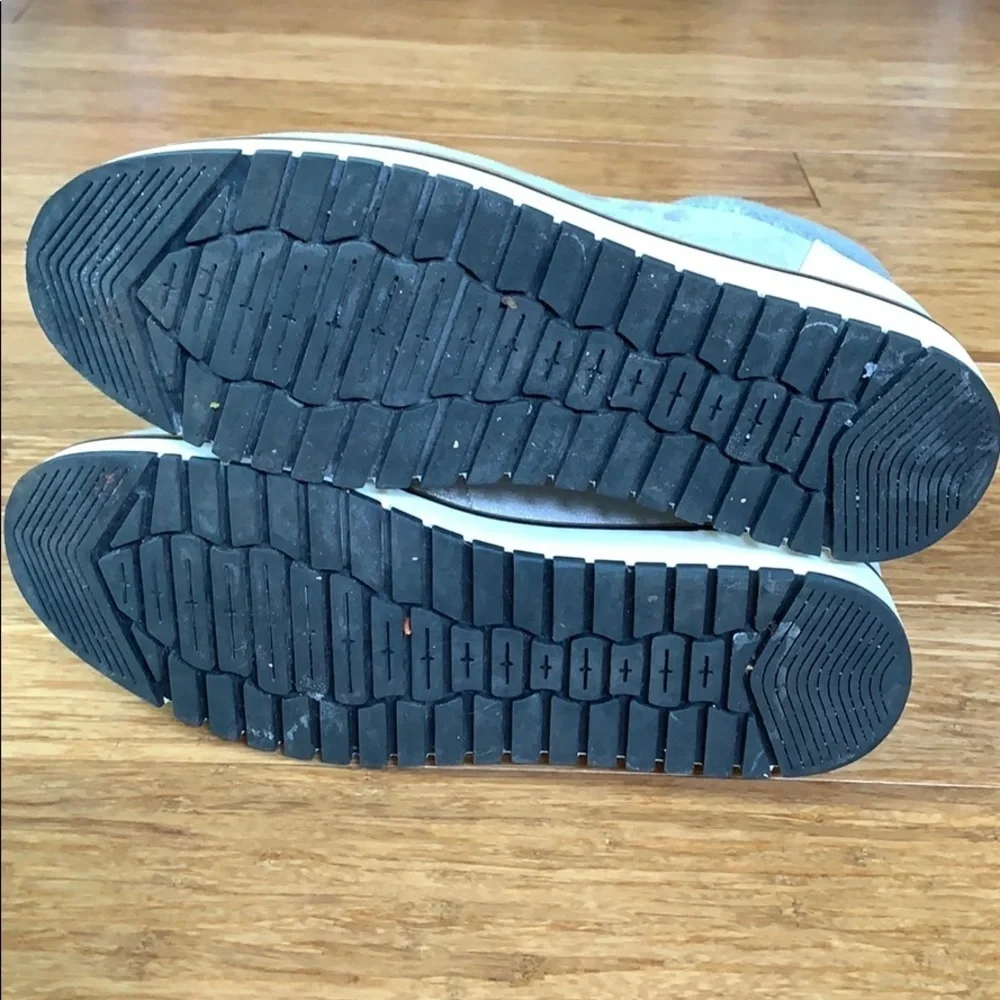 SONOMA Vitalize Ortholite Women Gray Bootie sz 8.5